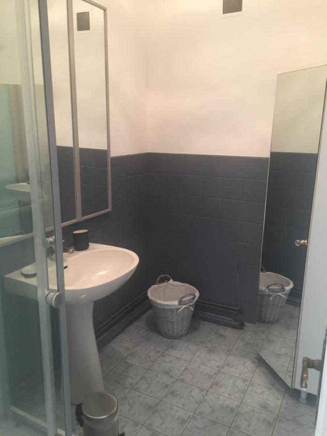 Appartement 1Er Etage Carignan Eksteriør billede